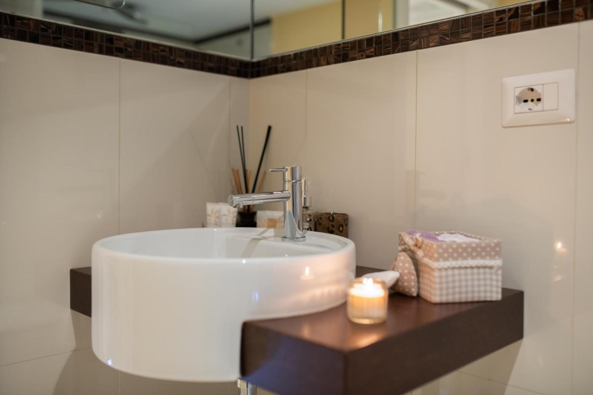 Riccardo Luxury Apartment Bari Bagian luar foto